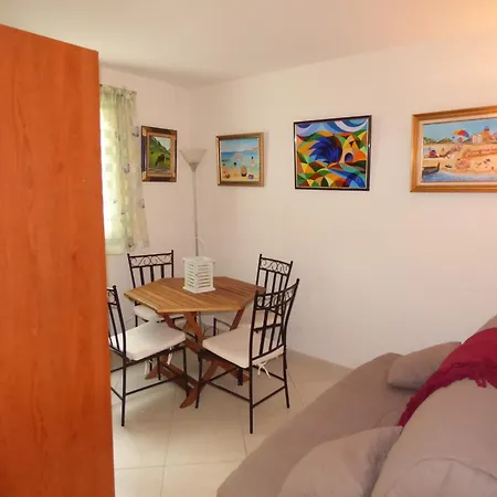 Maison T4 Climatisee, Meublee De Tourisme 3*,6 Couchages,narbonne