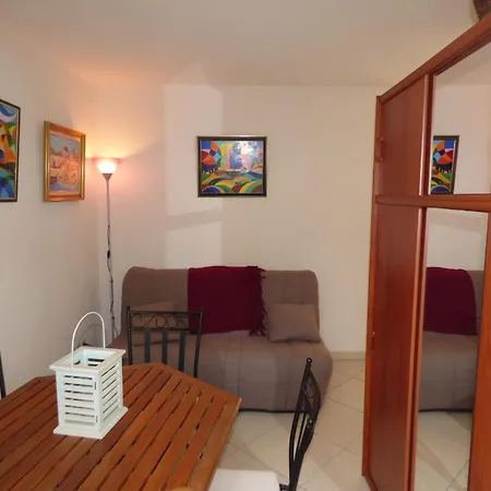 Maison T4 Climatisee, Meublee De Tourisme 3*,6 Couchages,narbonne فيلة ناربون بلاج