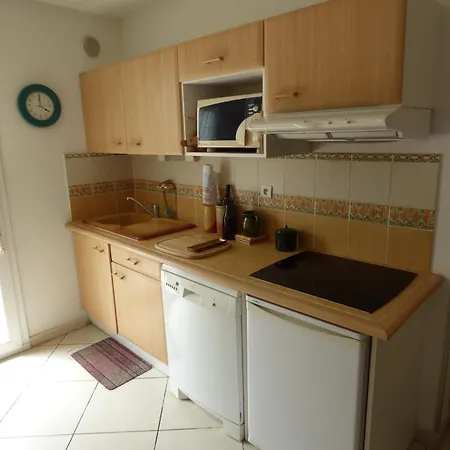 Maison T4 Climatisee, Meublee De Tourisme 3*,6 Couchages,narbonne *